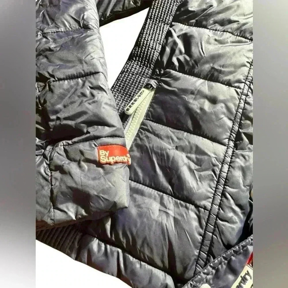 Superdry Womens Sports Puffer Jacket Small Blue Pink Full Zip Hooded EUC size S - Picture 4 of 6